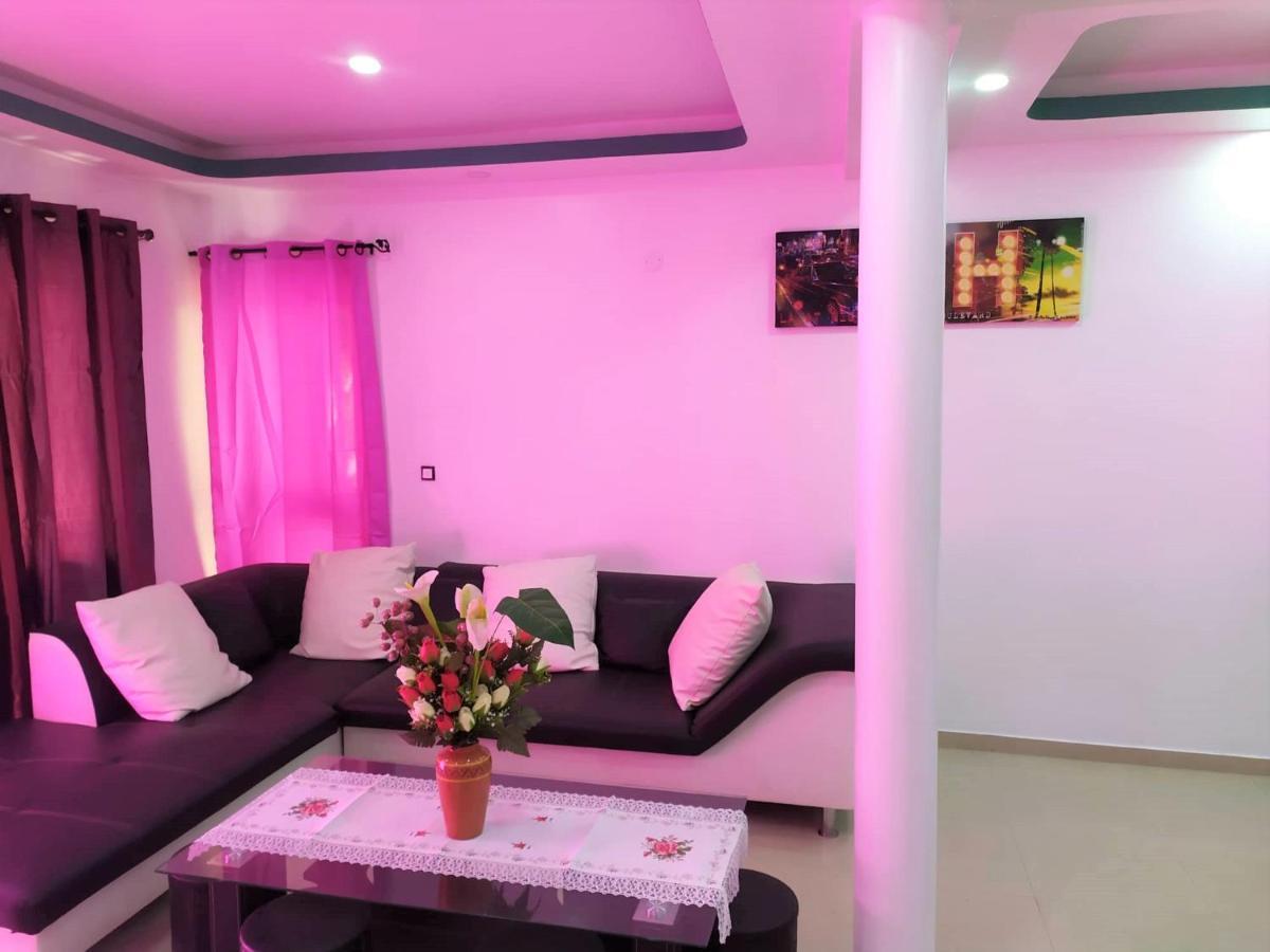 Casa Cabral : Big Apartment Next To The Beach Tarrafal  Luaran gambar